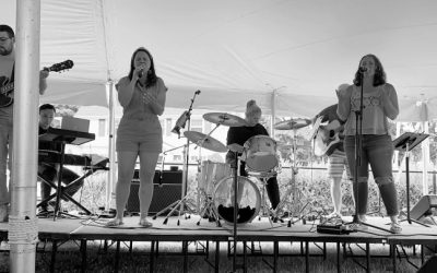 Shelby performs at the Reading, MA Porch Fest 2024