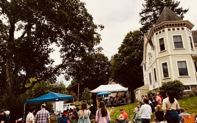 Shelby performs at 1st annual Wakefield PorchFest!